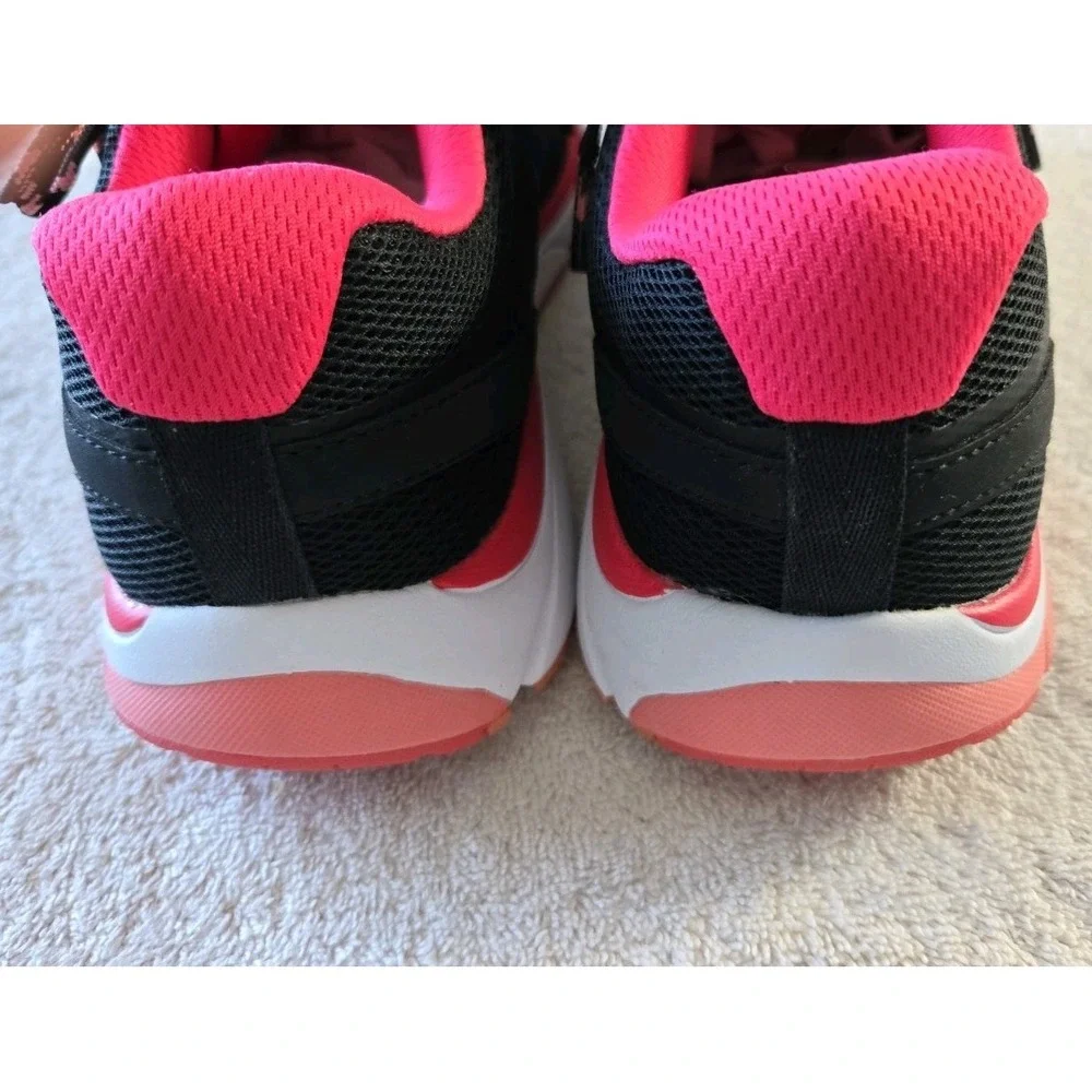 Vionic Womans Sneakers Size 11 Medium Black & Pink